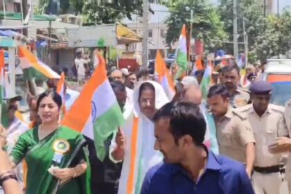 हिलसा और नालन्दा में निकाला गया फ्लैग मार्च, नालन्दा में मंत्री श्रवण कुमार और हिलसा में प्रमोद चंद्रवंशी हुए शामिल 14