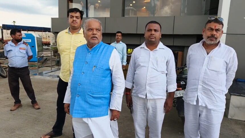पीली गाड़ी पर श्रवण कुमार का तंज, बोले- चुनाव के बाद युवाओं का रोजगार चला या नहीं? बांकीपुर की जनता चार साल बाद देगी जवाब 1