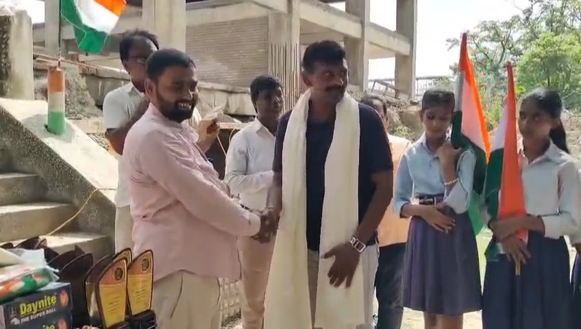 खगड़िया-मानसी के बाल शहीद: 1942 के भारत छोड़ो आंदोलन में धन्ना और माधव की अमर शहादत, तिरंगा लिए अंग्रेजों की गोली से हुए थे कुर्बान 3