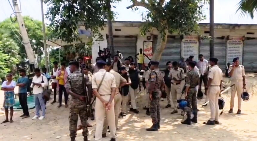 लापता ड्राइवर हुआ सकुशल बरामद, कल देर शाम से था लापता,मामूली सड़क हादसे के बाद आक्रोशितों ने चालक और खलासी की थी पिटायी,परिजन हत्या की जता रहे थे आशंका 1