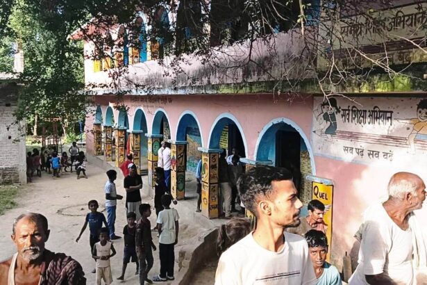 बेगूसराय के भगवानपुर प्रखंड में विद्यालय विकास अनुदान राशि के खर्च पर हंगामा, ग्रामीणों ने स्कूल में जड़ा ताला; 15 दिनों का अल्टीमेटम 1