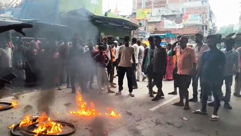 नालंदा: चंडी में लापता युवक का शव मिलने पर बवाल, परिजनों ने सड़क जाम कर पुलिस पर लगाया लापरवाही का आरोप 9