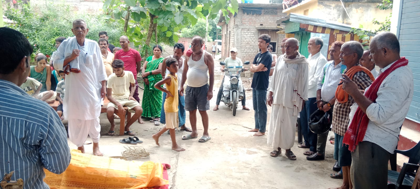 बीहट: खैराजी टोला निवासी राम सुमिरन पासवान का असामयिक निधन, क्षेत्र में शोक; पूर्व विधायक सहित कई नेताओं ने दी श्रद्धांजलि 5