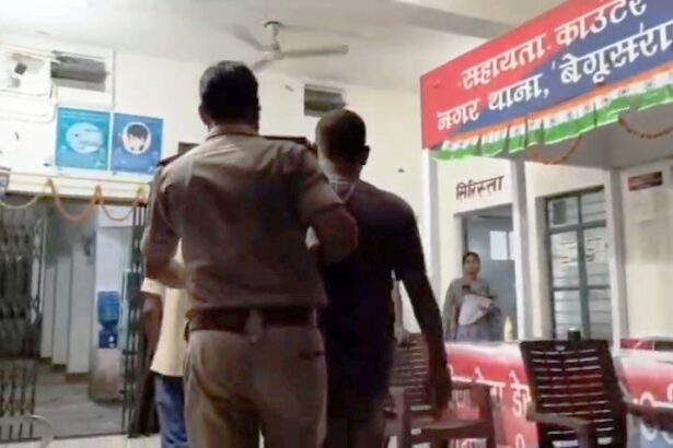 बेगूसराय में नशा तस्करों पर बड़ा एक्शन: 31 पेटी कोडीन सिरप, शराब और बीयर के साथ दो गिरफ्तार 5