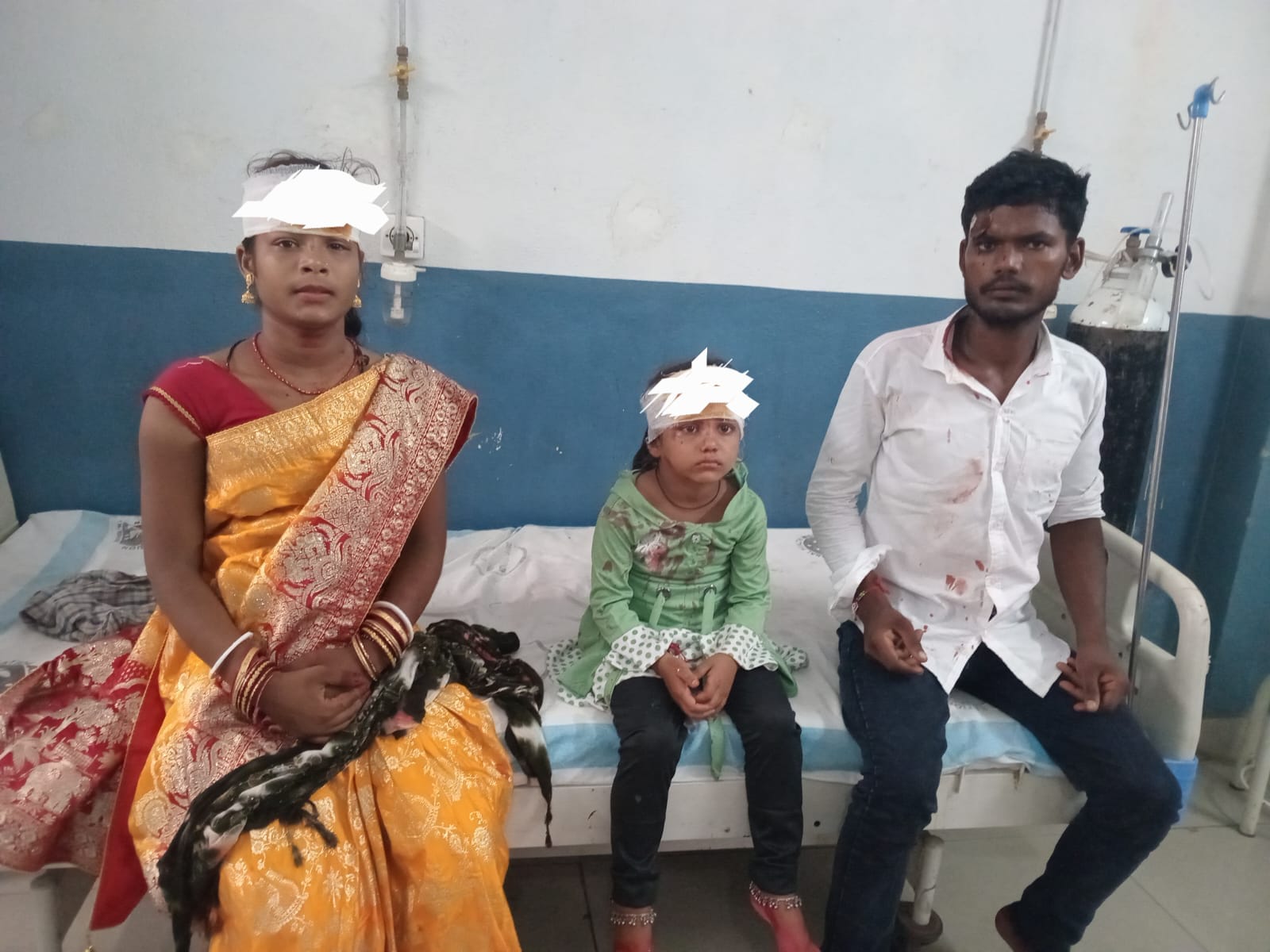 एनएच-31 पर बीहट सीएनजी पंप के पास भीषण सड़क हादसा: बाइक और कार की टक्कर में दंपति व 7 वर्षीय बच्ची गंभीर रूप से घायल 7