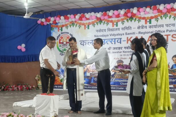 पीएम श्री जवाहर नवोदय विद्यालय में दो दिवसीय संकुलस्तरीय कला उत्सव का भव्य समापन 1