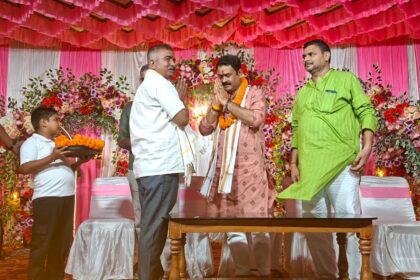 सिमरिया भोलास्थान में 6 दिवसीय गणेश पूजा मेले का शुभारंभ: तेघड़ा विधायक रजनीश कुमार ने किया उद्घाटन, रंगमंच निर्माण की घोषणा 31