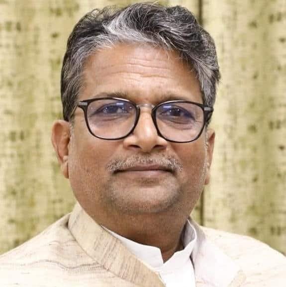 समस्तीपुर: पूर्व मंत्री आलोक मेहता ने की भगवान सिंह कुशवाहा के बयान की निंदा, कहा - 'संकीर्ण और सामंती सोच का प्रतीक' 1