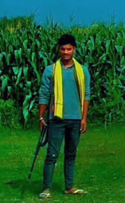 बेगूसराय में हथियारों के साथ रील बनाने का क्रेज बेकाबू, भोजपुरी गाने पर कट्टा लहराते युवक का वीडियो वायरल 3