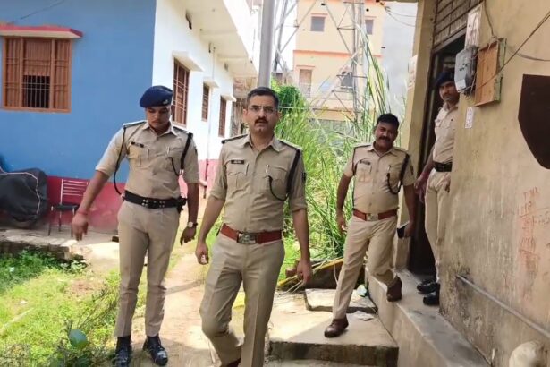 पति बना हैवान,पति ने पत्नी की पीट पीट कर किया हत्या, पत्नी करती थी ओर्केस्ट्रा में काम, दोनों ने किया था प्रेम विवाह,पति हुआ गिरफ्तार 3