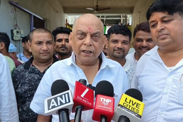राहुल गांधी पर जेडीयू एमएलसी नीरज कुमार का हमला, बोले- कांग्रेस को बीपीएल में लाकर ही मानेगे राहुल गांधी, पीएम की दिवंगत मां की मिमिक्री करना  राजनीति में शुचिता का संकेत नहीं 5