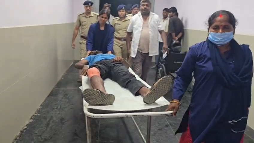 बेगूसराय: होटल में युवती से हैवानियत का मुख्य आरोपी समस्तीपुर से गिरफ्तार, पुलिस वैन से कूदकर भागते वक्त हुआ घायल 5