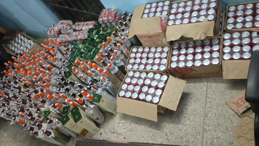 नालंदा में पुलिस की बड़ी कार्रवाई: गैरेज में खड़ी काली स्कॉर्पियो से 348 लीटर विदेशी शराब बरामद, तस्कर गिरफ्तार 3