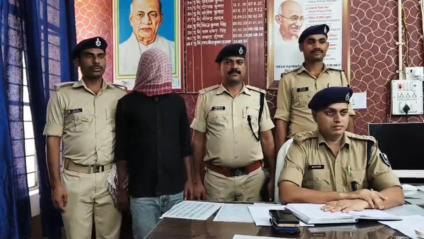 नालंदा में पुलिस की बड़ी कार्रवाई: गैरेज में खड़ी काली स्कॉर्पियो से 348 लीटर विदेशी शराब बरामद, तस्कर गिरफ्तार 6