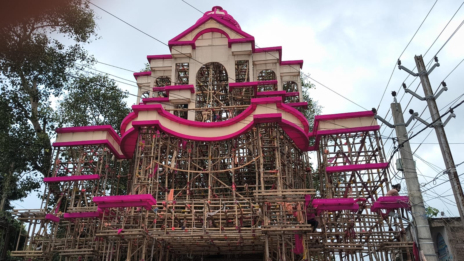 श्रीकृष्ण जन्माष्टमी को लेकर बेगूसराय में सुरक्षा के कड़े इंतजाम: 175 स्थलों पर दंडाधिकारी व पुलिस बल तैनात, 24 घंटे खुला रहेगा जिला नियंत्रण कक्ष 4