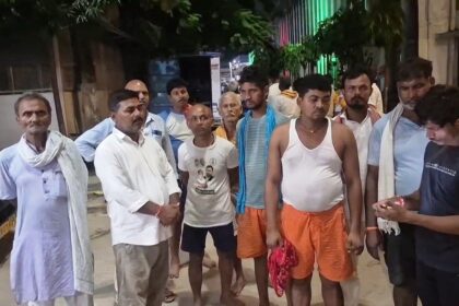 बेगूसराय में बाढ़ का कहर: दरवाजे पर खेल रहे मासूम का फिसला पैर, गहरे पानी में डूबने से दर्दनाक मौत 6