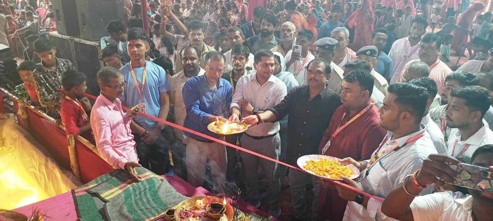 वीरपुर में 100 साल पुरानी परंपरा बरकरार: धूमधाम से शुरू हुआ पांच दिवसीय श्रीकृष्ण जन्माष्टमी मेला, कई समितियों के पंडालों का हुआ भव्य उद्घाटन 2