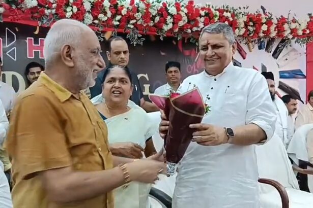 समस्तीपुर: डिप्टी सीएम विजय कुमार चौधरी का बड़ा बयान-'गंगा ने तोड़ा 2016 की बाढ़ का रिकॉर्ड, जलस्तर 50.56 के पार' 3