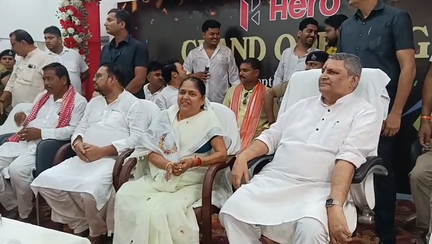 समस्तीपुर: डिप्टी सीएम विजय कुमार चौधरी का बड़ा बयान-'गंगा ने तोड़ा 2016 की बाढ़ का रिकॉर्ड, जलस्तर 50.56 के पार' 2
