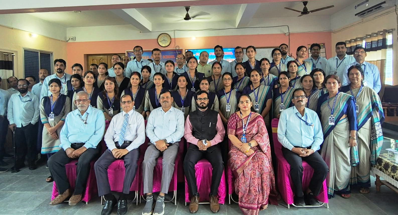 संत पॉल पब्लिक स्कूल तेघरा में सीबीएसई की दो दिवसीय कार्यशाला, योग्यता-आधारित शिक्षण और मूल्यांकन पर हुआ मंथन 5