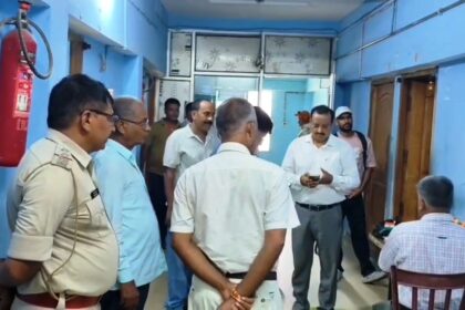 नालंदा: नवजीवन शिशु अस्पताल पर प्रशासन का शिकंजा, हाईकोर्ट के सख्त रुख के बाद अस्पताल सील,नवजात हेराफेरी मामले में बड़ी कार्रवाई 10