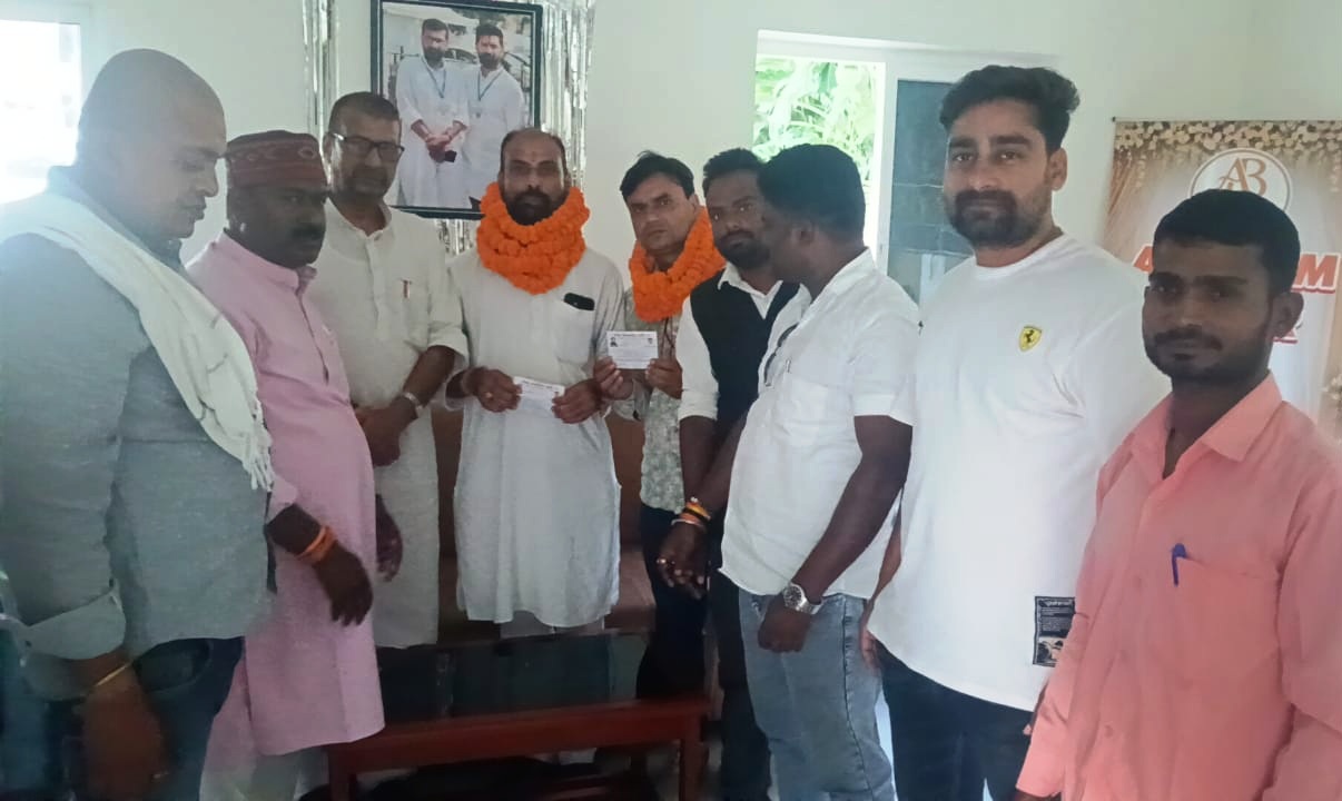नीरज भारद्वाज बने लोजपा (रा) समस्तीपुर के नए जिला प्रवक्ता, जिलाध्यक्ष हीरा सिंह ने सौंपी जिम्मेदारी 10