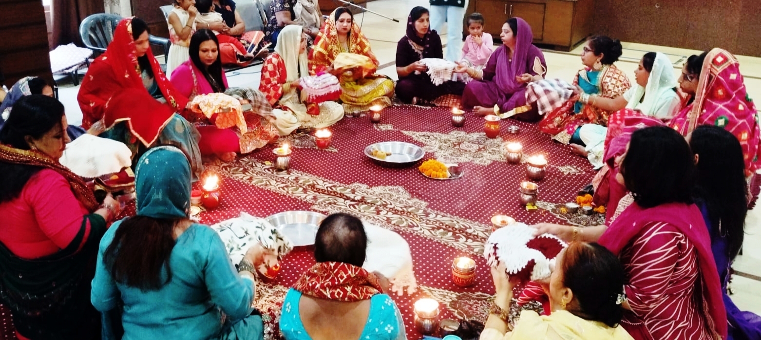 वीरपुर प्रखंड क्षेत्र में हर्षोल्लास के साथ मनी हरितालिका तीज, सुहागिनों ने अखंड सौभाग्य के लिए की शिव-पार्वती की पूजा 6