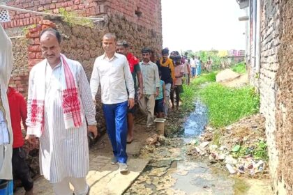नालंदा: अस्थावां का जनपुरा गांव विकास से कोसों दूर, 500 मीटर कच्ची सड़क बनी मुसीबत, बारिश में नरक बन जाती है सड़क जलजमाव और स्वास्थ्य सुविधा के लिए तरस रहा जनपुरा 20