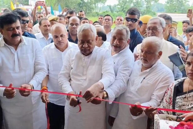नालंदा में नीतीश कुमार का दौरा, मंत्री जमा खान ने की विकास कार्यों की सराहना, बाढ़ के मुद्दे पर तेजस्वी पर जमा खान का निशाना कहा सदन के दौरान फरार रहने वाले नेता को बाढ़ के मुद्दे पर सियासत करने ठीक नहीं लगता 3