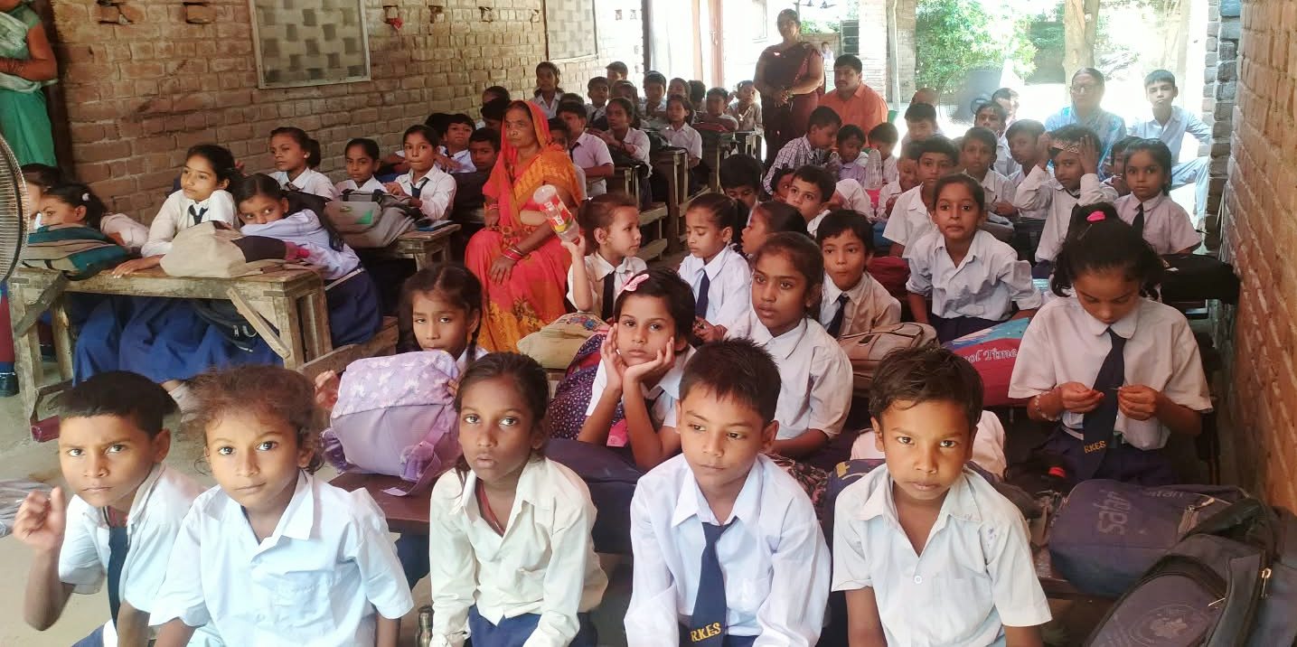 सिमरिया में 118वीं दिनकर जयंती: 'जिस गाँव की हर दीवार पर कविता दिखे, वह दिनकर का गाँव है'- प्रदीप बिहारी 3