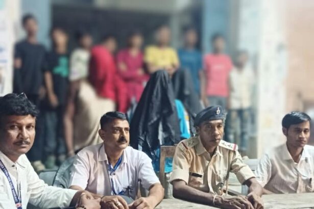समस्तीपुर जंक्शन पर मानव तस्करी के खिलाफ बड़ी कार्रवाई: कर्मभूमि एक्सप्रेस से 9 बाल मजदूर रेस्क्यू, 3 तस्कर गिरफ्तार 3