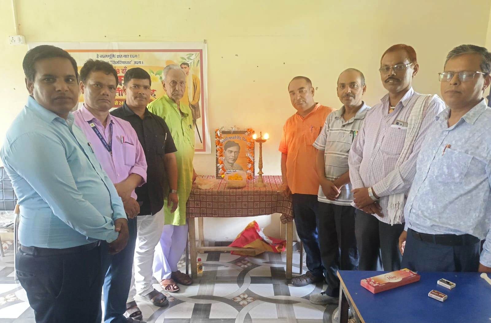 राष्ट्रकवि दिनकर किसी सीमा के नहीं बल्कि संपूर्ण विश्व के कवि हैं: 118वीं जयंती पर बीहट और सिमरिया के मध्य विद्यालयों में गूंजीं रचनाएं, बच्चों ने बिखेरी प्रतिभा 5