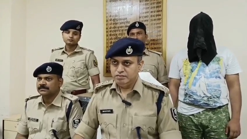 नालंदा में दो हत्या का पुलिस ने किया खुलासा, हथौड़ी से पीट पीट कर और गोली से पत्नी की हत्या, मामूली विवाद में पत्नी की हथौड़ी से पीटकर हत्या, आरोपी पति गिरफ्तार, घर बनाने के विवाद में पत्नी की गोली मारकर हत्या, आरोपी पति मन्नू गिरफ्तार 6