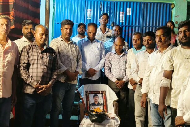 स्वच्छता पर्यवेक्षक को दी गई श्रद्धांजलि, संघ ने पीड़ित परिवार को सौंपी आर्थिक मदद, सुरक्षा व सुविधाओं को लेकर आंदोलन की चेतावनी 3