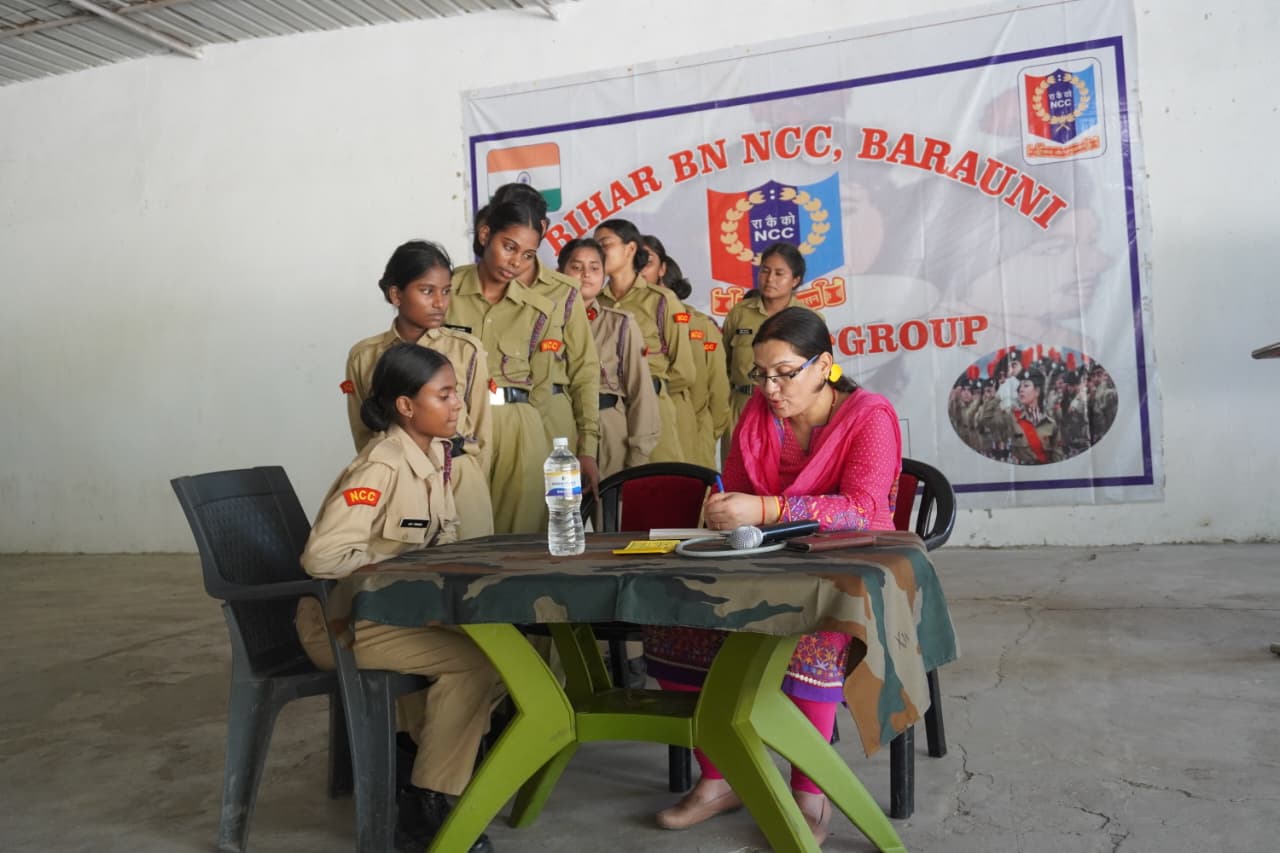 बरौनी ओटीसी में एनसीसी कैडेट्स के लिए विशेष मेडिकल जांच शिविर आयोजित, लायंस क्लब के डॉक्टरों ने दिए स्वास्थ्य टिप्स 3