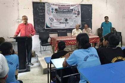 एपीएसएम कॉलेज बरौनी में हर महीने के चौथे मंगलवार को दूर होंगी छात्रों की समस्याएं, लगा 'विद्यार्थी सहयोग शिविर' 26