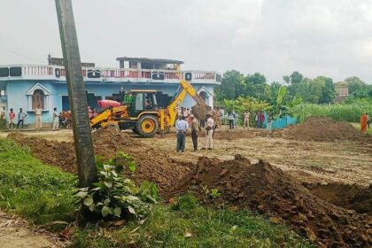 वीरपुर में प्रशासन का चला बुलडोजर,सरकारी जमीन को कराया गया अतिक्रमण मुक्त 19