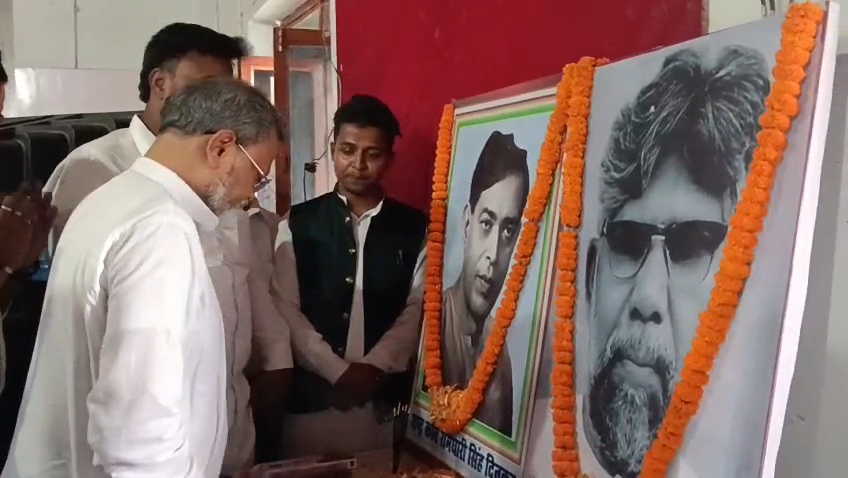 समस्तीपुर: जनसुराज ने एक साथ मनाई पूर्व सीएम भोला पासवान शास्त्री और कवि रामधारी सिंह दिनकर की जयंती 1