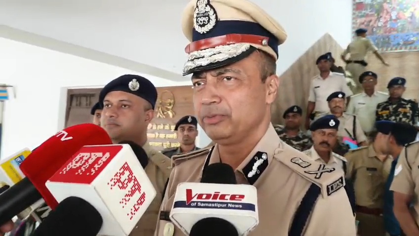 समस्तीपुर: नाबालिग के साथ बदसलूकी मामले में एडीजी, डीएम व एसपी समेत पदाधिकारी ने की समीक्षा बैठक, पदाधिकारी को दिया दिशा निर्देश 7