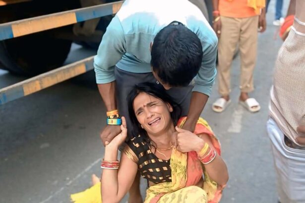 बछवाड़ा में कंटेनर ट्रक की चपेट में आने से एक युवक की दर्दनाक मौत,परिजन में कोहराम 1
