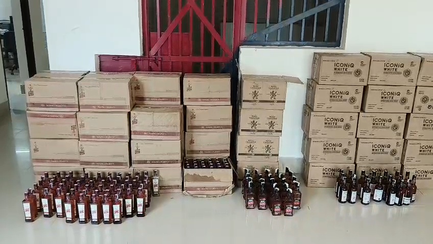 समस्तीपुर में शराब के खिलाफ पुलिस की बड़ी कार्रवाई, पिकअप से 541 लीटर विदेशी शराब जब्त; तस्कर फरार 2