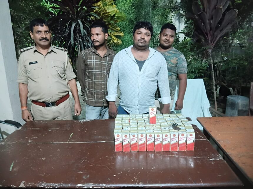 भगवानपुर में संध्या गश्ती के दौरान 16.2 लीटर विदेशी शराब के साथ 2 तस्कर गिरफ्तार, बाइक जब्त 1