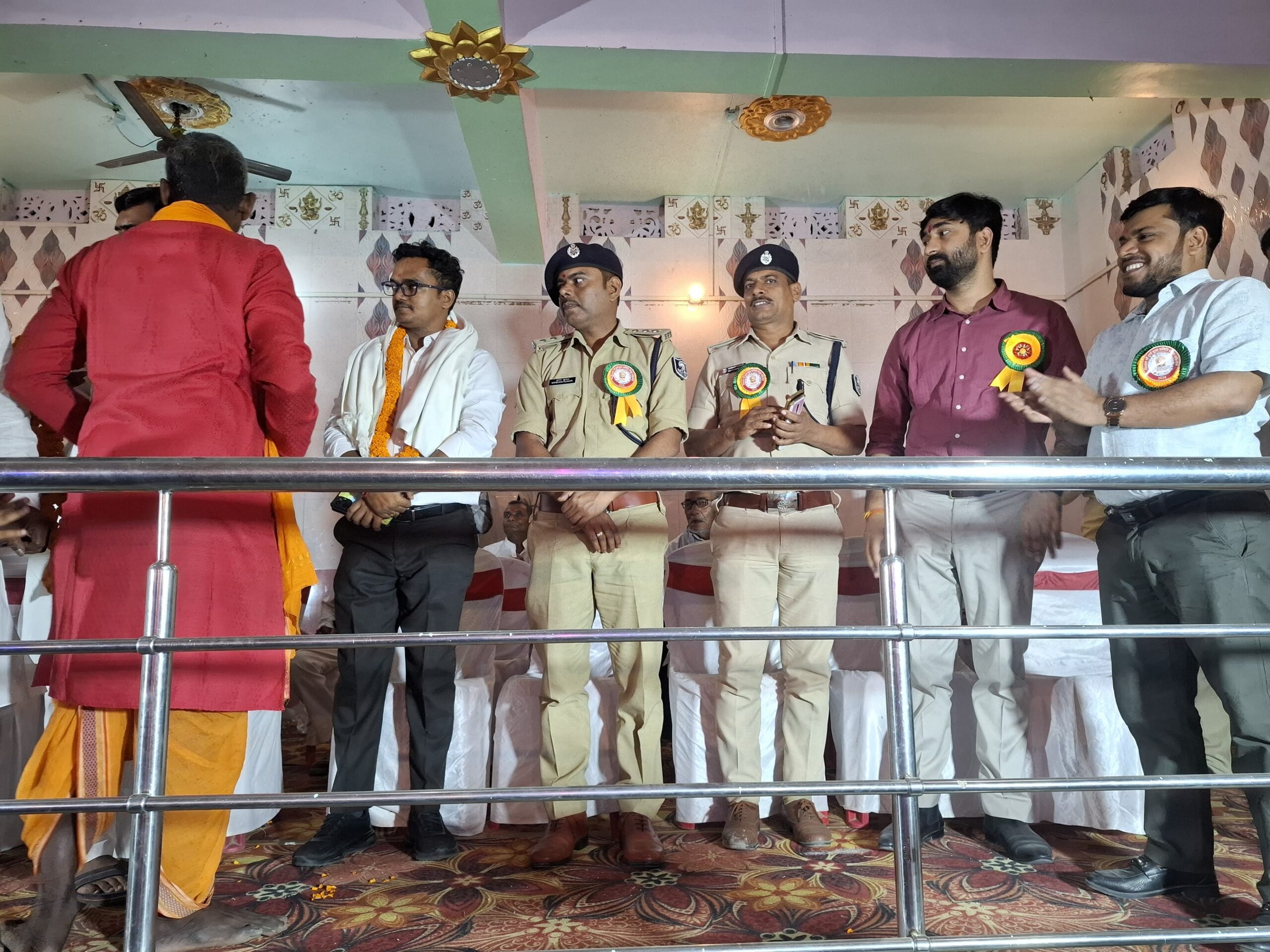 भगवानपुर: सहिलोरी में धूमधाम से हुआ रावण दहन, उमड़ी हजारों दर्शकों की भीड़ 4
