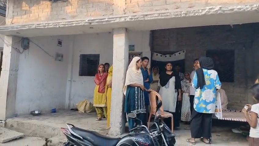समस्तीपुर: ताजपुर के निजी अस्पताल में मरीज की मौत के बाद परिजनों का विरोध, निष्पक्ष जांच की मांग 3