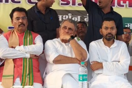 नालंदा में NDA का महाजुटान, डिप्टी सीएम विजय चौधरी और मंत्री निशांत कुमार ने मांगा समर्थन, SIR पर राहुल गांधी को घेरा,NDA के दिग्गज नेताओं ने एक मंच से भरी हुंकार 22