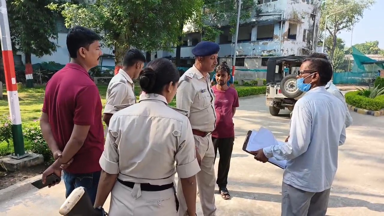 नालंदा : बिहारशरीफ में युवक का शव मिलने से सनसनी, परिजनों ने दोस्तों पर लगाया पीट-पीटकर हत्या का आरोप, नशे के इंजेक्शन मिलने से कई सवाल, जांच में जुटी पुलिस 3