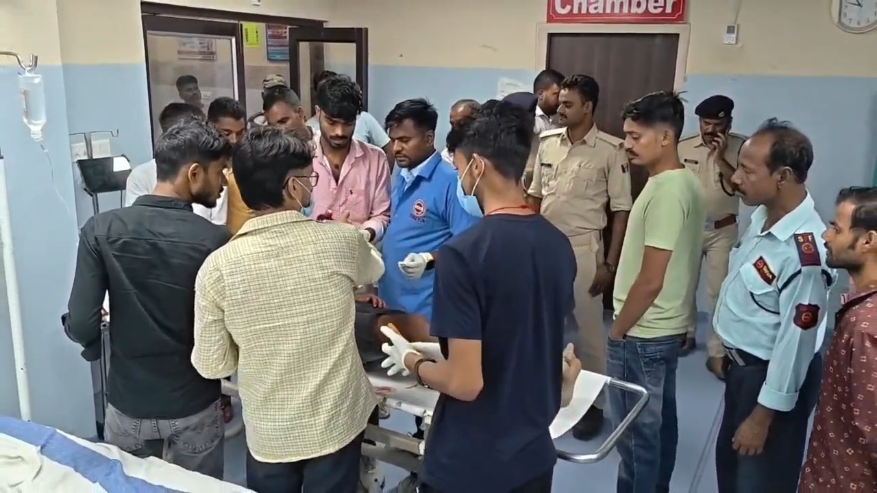 नालंदा: बिहार थाना क्षेत्र में सनसनी: रेलवे फाटक के पास युवक को मारी गोली, ICU में भर्ती; पुरानी रंजिश में हमले की आशंका 2