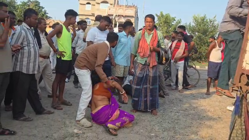 बेगूसराय में भीषण सड़क हादसा: बेकाबू थार ने बाइक को रौंदा, महिला और पिता-पुत्र समेत 3 की दर्दनाक मौत 3