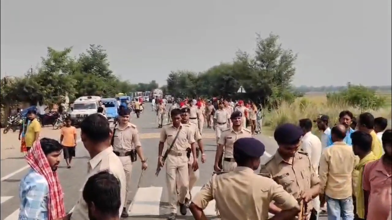 नालंदा: बिहटा-सरमेरा मार्ग पर भीषण सड़क हादसा, डाक पार्सल वाहन की टक्कर से ट्रैक्टर चालक की मौत 2