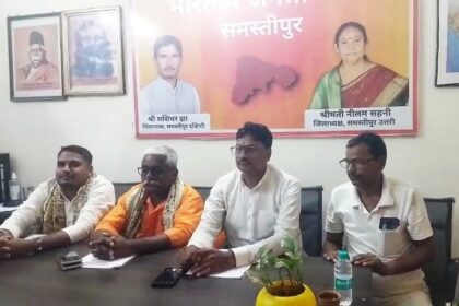 चुनाव आयोग के रुख से कांग्रेस और 'इंडी' गठबंधन का झूठ बेनकाब: विधायक वीरेंद्र पासवान 16